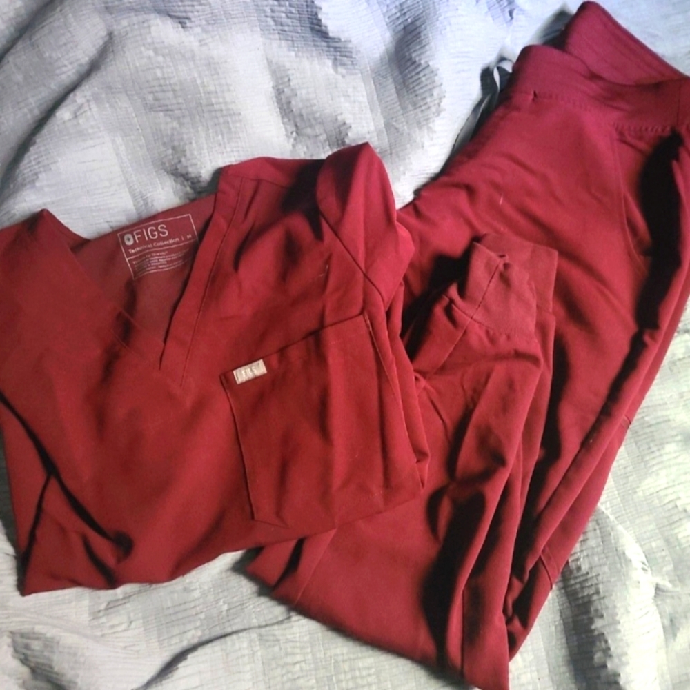 Figs scrub set